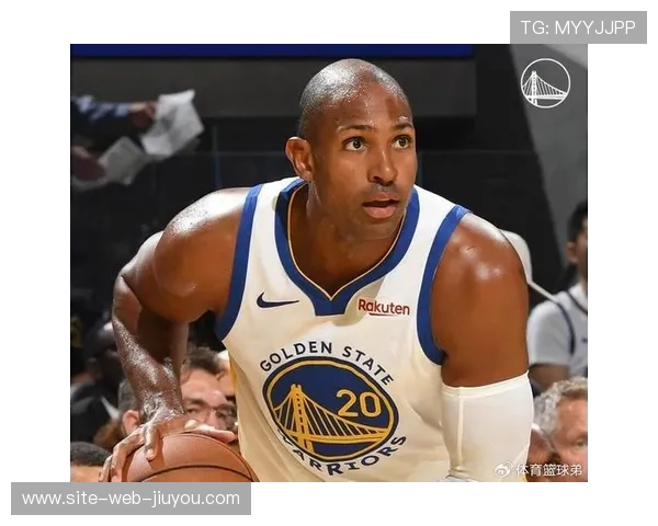 勇士季前赛启用霍福德出任中锋科尔测试高壮阵容探索新战术思路