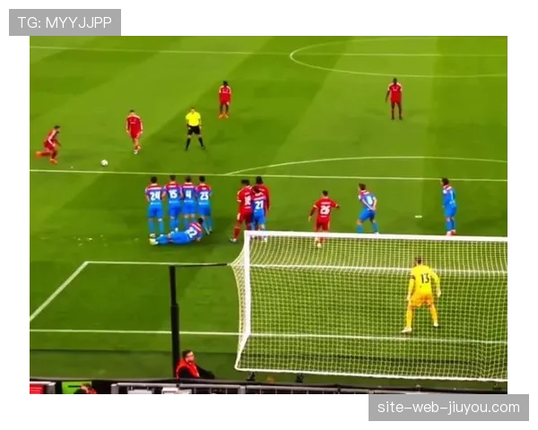 萨拉赫传射助攻范戴克头球绝杀利物浦惊险三比二力克马竞晋级欧冠