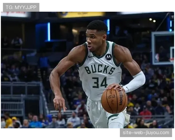 字母哥场均30.6分10.7篮板数据稳定雄鹿位列东部第十一